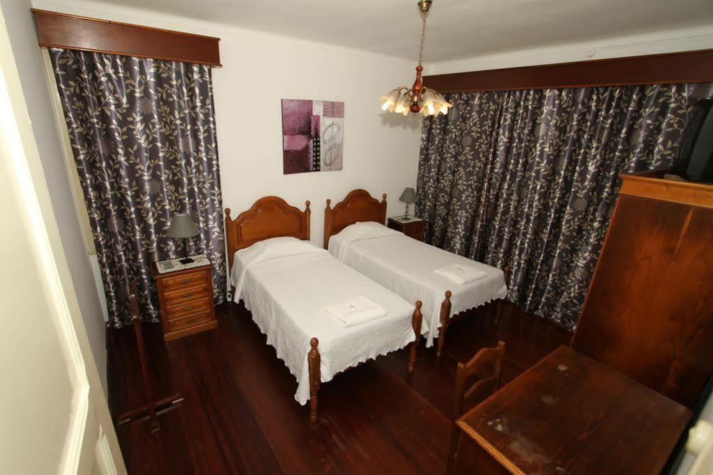 Casa De Hospedes Isaias Angra do Heroísmo Exteriör bild
